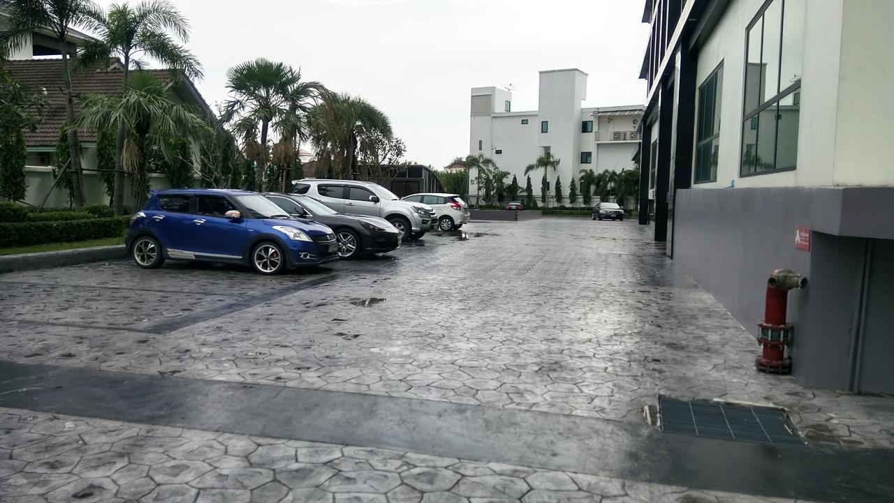Dusit Grand Condo View Jomtien Beach Exterior foto